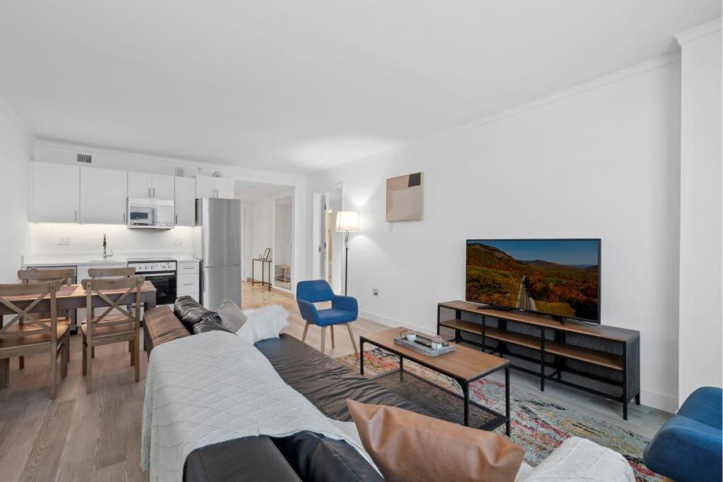 Huge Beachfront Cozysuites At Showboat * Atlantic City